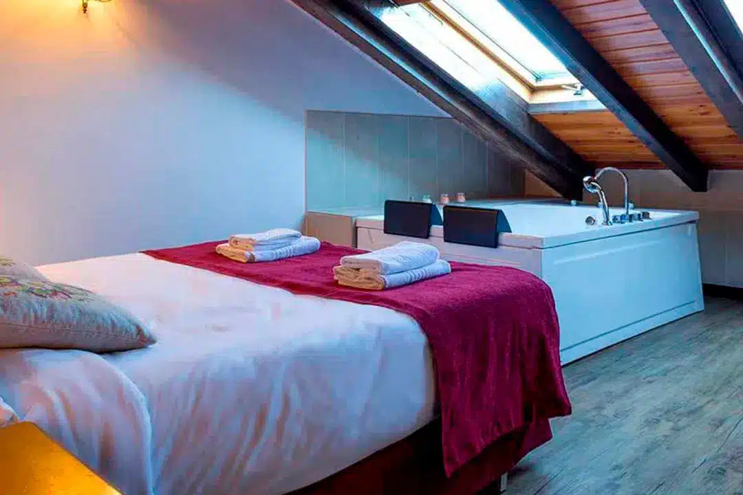Apartamento del Balcón del Pirineo con jacuzzi privado.